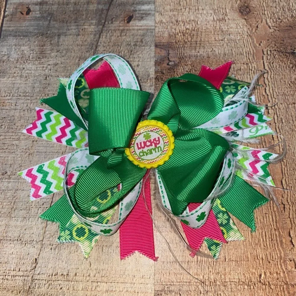 Lot of 12 boutique style‎ handmade bows